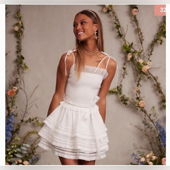 V. CHAPMAN Freesia Dress White Ruffle Tiered Mini Wedding Cocktail Womens 8 - Picture 3 of 10